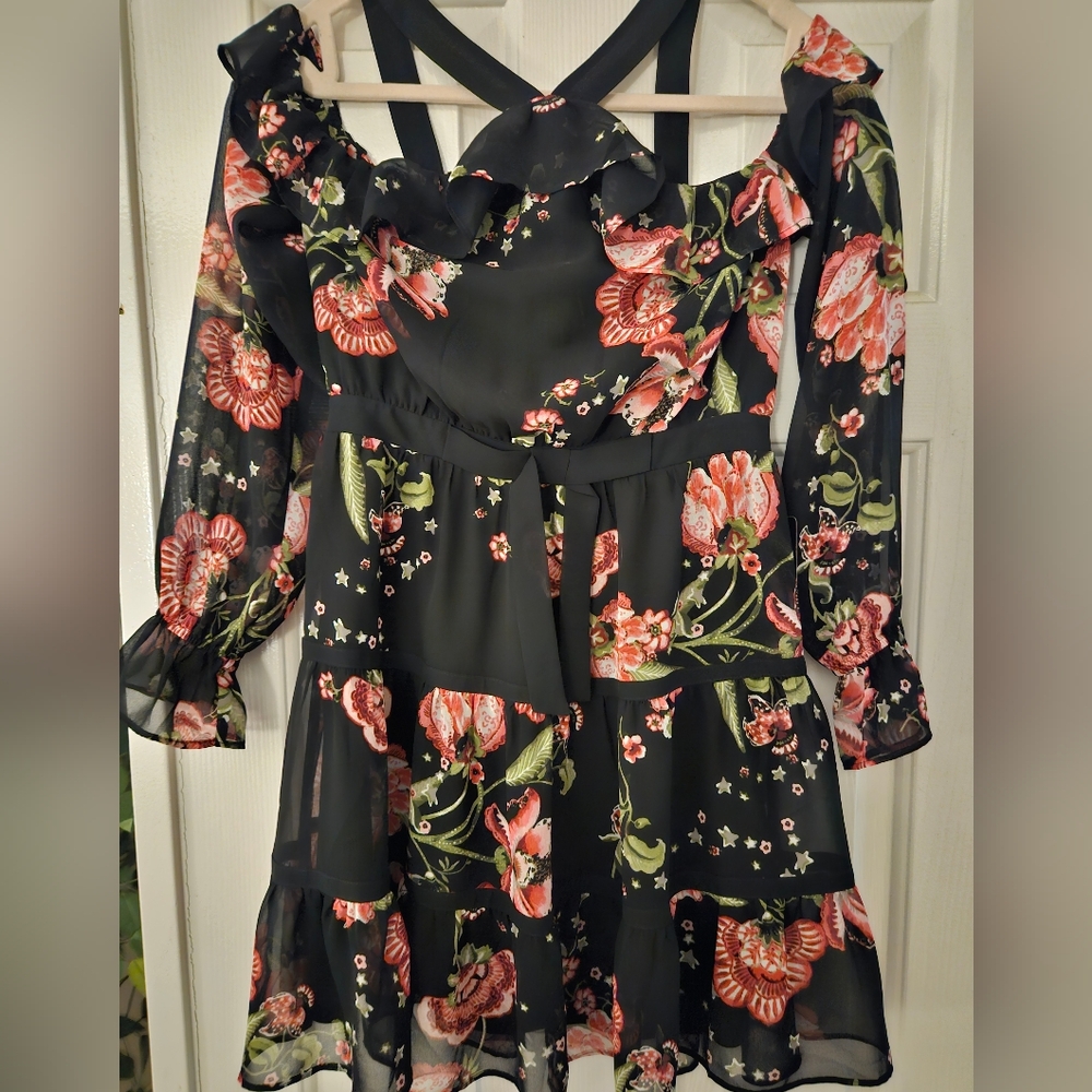 NWT Size 2 Express Floral Dress 🌸🌺